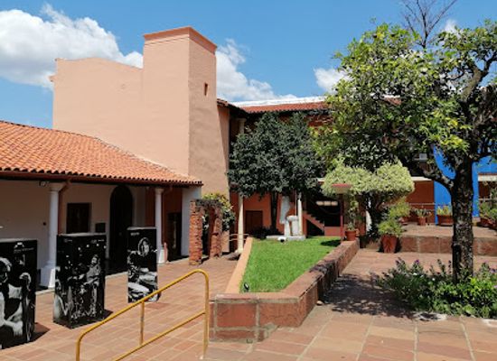 paraguay/san-pedro-highlands/landmark/centro-cultural-manzana-de-la-rivera