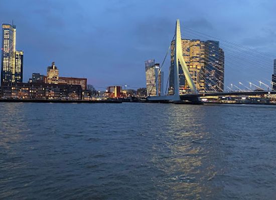 netherlands/rotterdam/landmark/nederlands-indie-monument