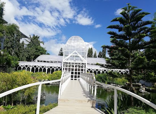 philippines/tagaytay/landmark/aquila-crystal-palace-tagaytay