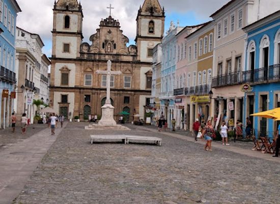 brazil/salvador/landmark/largo-terreiro-de-jesus