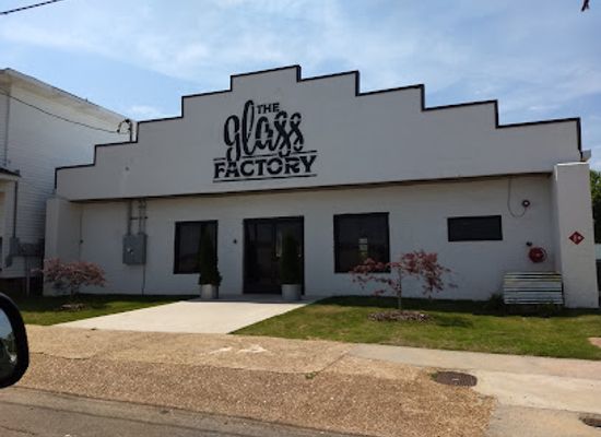 arkansas/jonesboro/landmark/the-lounge-at-huntington-square-industrial-venue-swanky-bar
