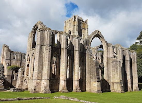 united-kingdom/yorkshire/attraction/fountains-abbey-2