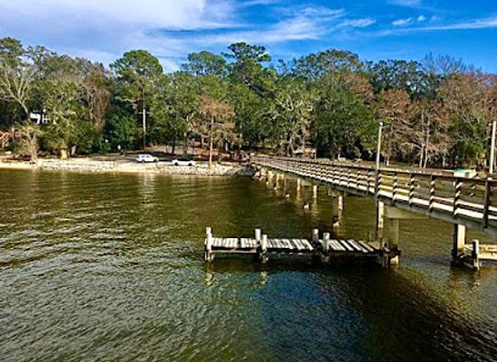 alabama/daphne/landmark/may-day-park