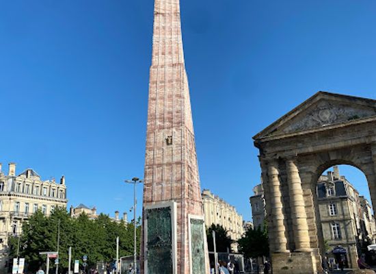 france/aquitaine/landmark/porte-d-aquitaine