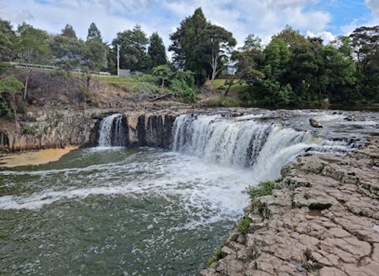 new-zealand/paihia/landmark/haruru-falls