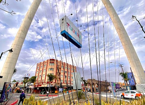 mexico/tijuana/landmark/reloj-monumental