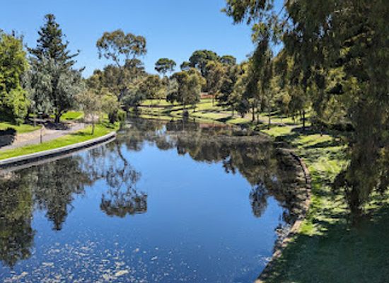 australia/south-australia/landmark/river-torrens-linear-park-trail