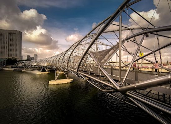 singapore/geylang/landmark/the-helix-helix-bridge