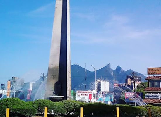 mexico/monterrey/centro/landmark/monumento-el-obelisco
