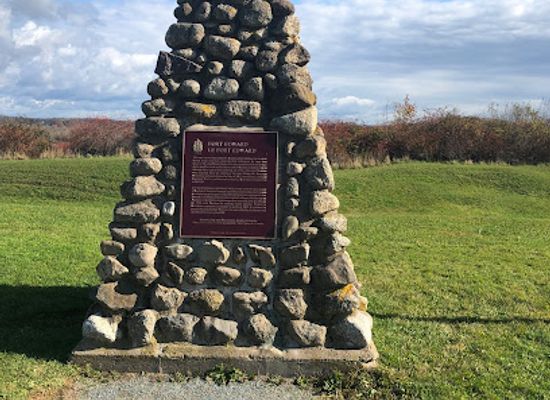 canada/annapolis-valley/landmark/fort-edward-national-historic-site