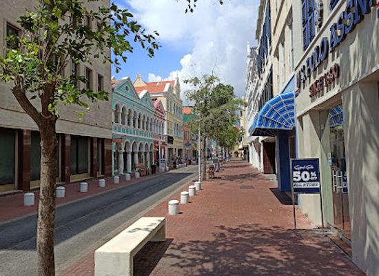 curacao/punda/landmark/old-houses-of-breedestraat