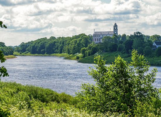 latvia/daugava-river-valley/landmark/stone-of-daugava
