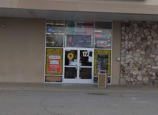 idaho/nampa/landmark/holly-plaza