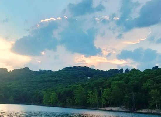 missouri/table-rock-lake/landmark/lost-on-the-lake-table-rock-lake
