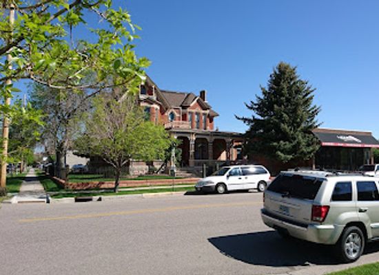 wyoming/cheyenne/landmark/2-doors-down