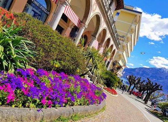 switzerland/lugano/landmark/piazza-stazione