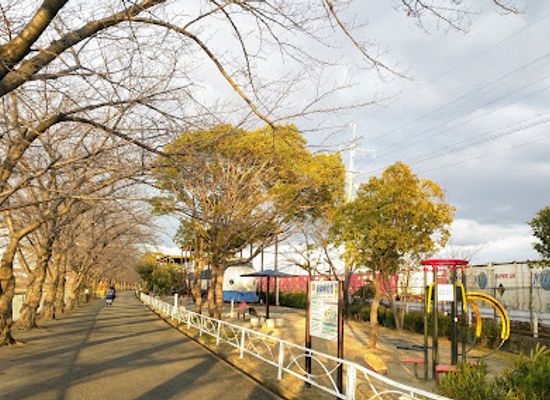 japan/settsu/landmark/shinkansen-park