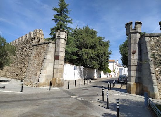 portugal/evora/landmark/porta-do-raimundo