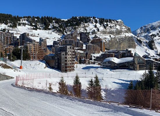 france/avoriaz/landmark/restaurant-les-fontaines-blanches