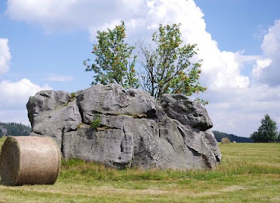 poland/stolowe-mountains/landmark/lezyckie-skalki-740-780-m-n-p-m