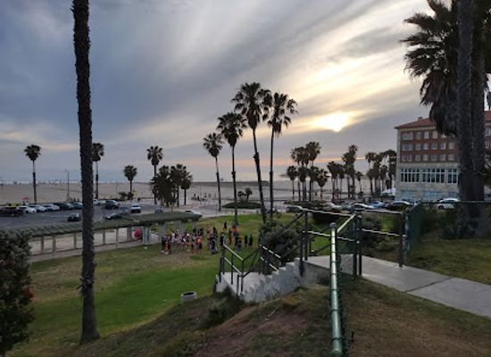 california/santa-monica/ocean-park/landmark/crescent-bay-park