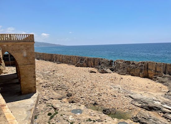 lebanon/batroun-coast/landmark/phoenician-wall