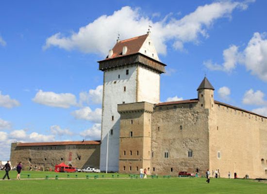 estonia/alutaguse/landmark/narva-muuseum