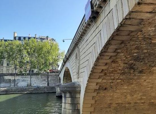 france/ile-de-france/landmark/pont-louis-philippe