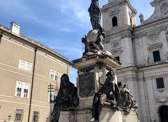 austria/salzburg/landmark/salzburg-residence