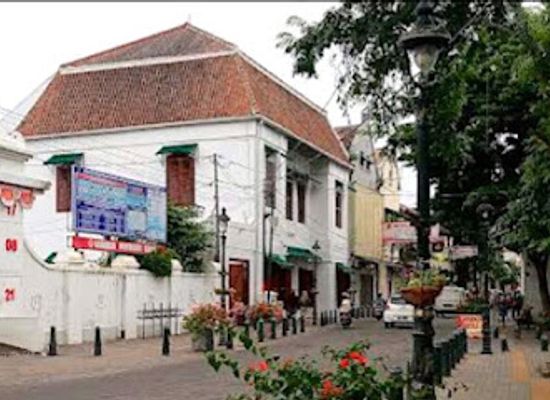 indonesia/semarang/landmark/wees-en-boedelkamer-te-semarang