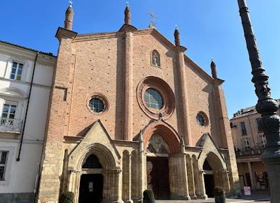 italy/piedmont/landmark/collegiata-di-san-secondo
