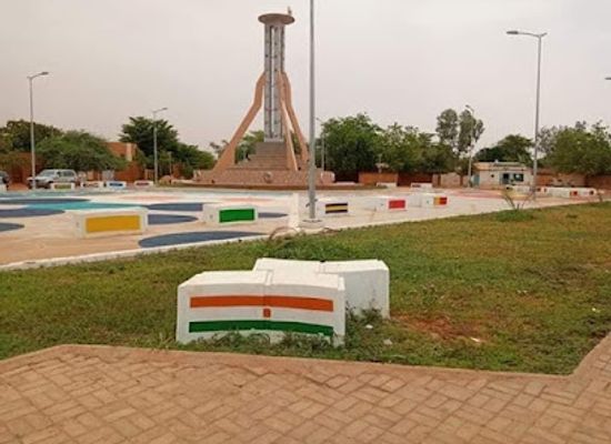 niger/niamey/landmark/monument-de-la-francophonie