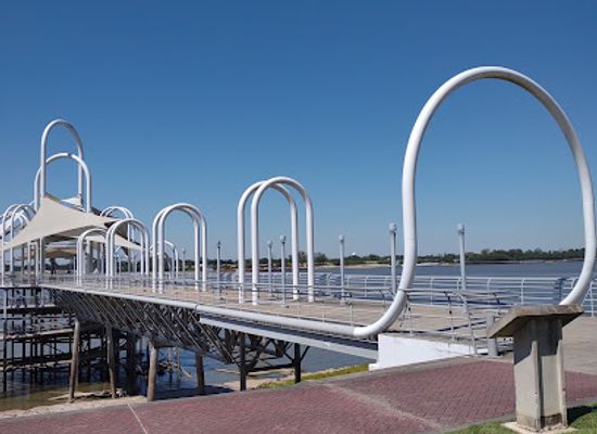 louisiana/baton-rouge/landmark/riverfront-plaza-city-dock