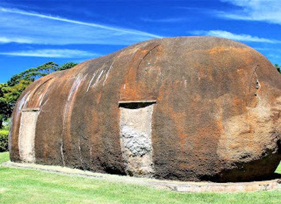 australia/illawarra/landmark/the-big-potato