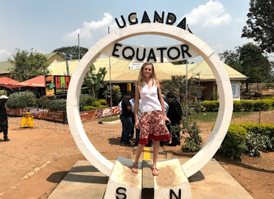 uganda/western-region/landmark/uganda-equator