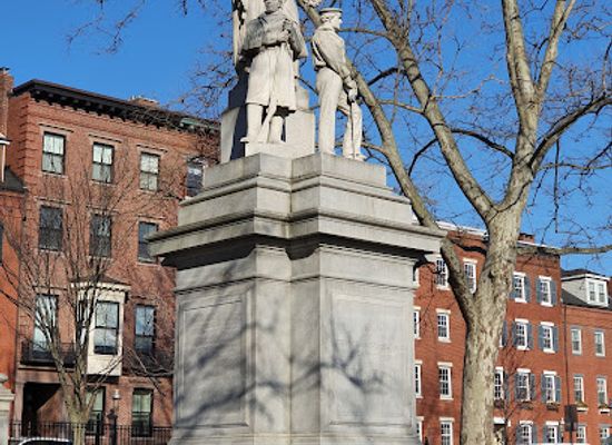 massachusetts/boston/charlestown/landmark/soldiers-monument