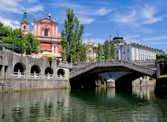 slovenia/bohinj/landmark/triple-bridge