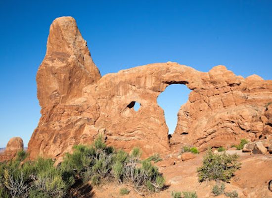 utah/arches-national-park/landmark/turret-arch
