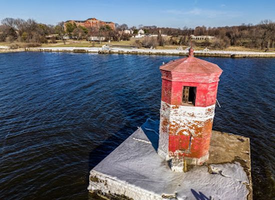 maryland/eastern-shore/landmark/historic-craighill-channel-upper-range-front-light-station
