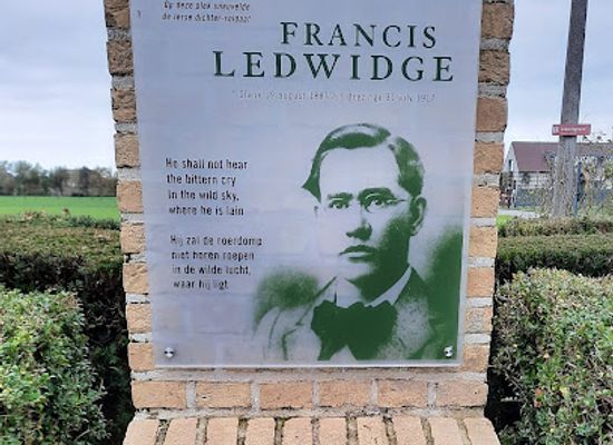 belgium/ypres/landmark/francis-ledwidge-monument