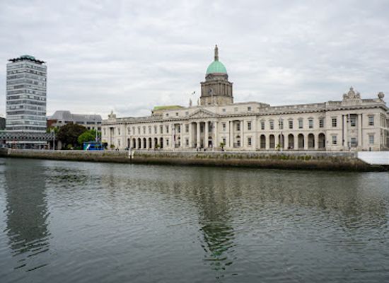 ireland/dublin/landmark/custom-house-visitor-centre