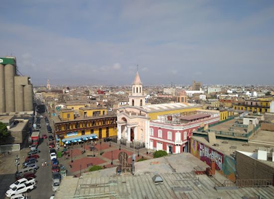 peru/callao/landmark/fugaz-casa-ronald