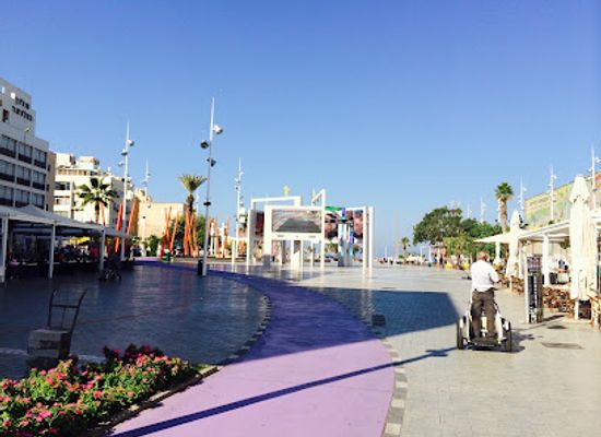 israel/netanya/landmark/kikar-ha-atzmaut
