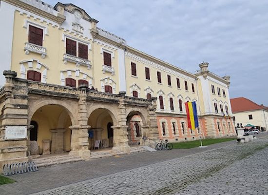 romania/alba/landmark/the-national-museum-of-the-union
