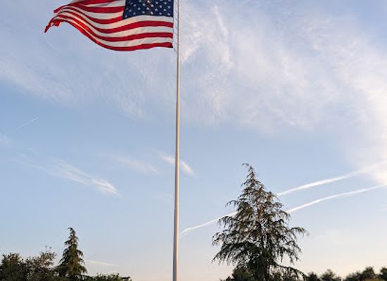 california/shasta-cascade/landmark/raise-the-flag