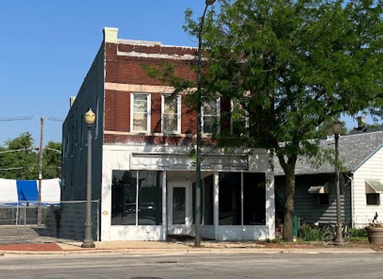 illinois/joliet/landmark/first-dairy-queen-location