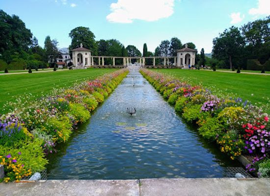france/pays-basque/landmark/house-museum-of-edmond-rostand