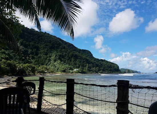 american-samoa/pola-valley/landmark/tisa-s-barefoot-bar