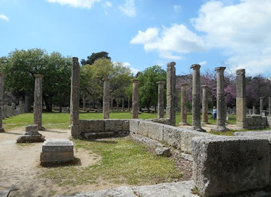 greece/olympia/landmark/ancient-gymnasium