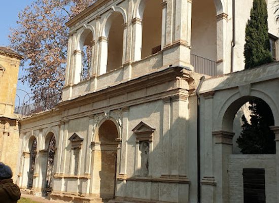 italy/veneto/landmark/loggia-e-odeo-cornaro